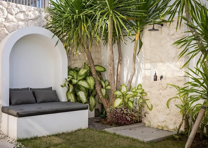 Spacious 3 Bedroom - Walk To The Villa Uluwatu
